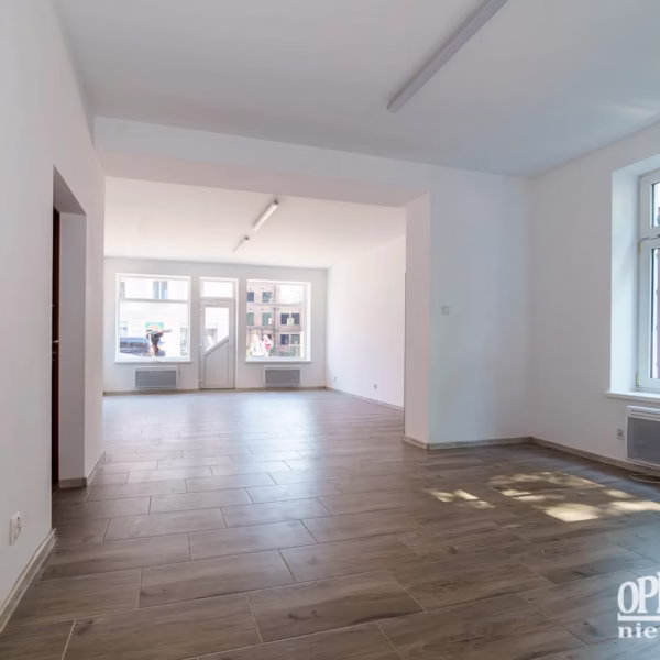 Lokal użytkowy na sprzedaż Białogard ul. Wojska Polskiego 90 – sala główna