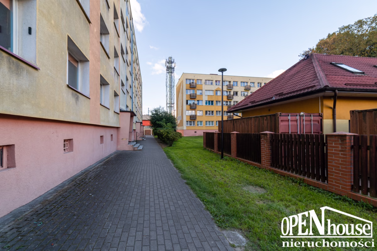 Okolica budynku – ul. Zamoyskiego Białogard