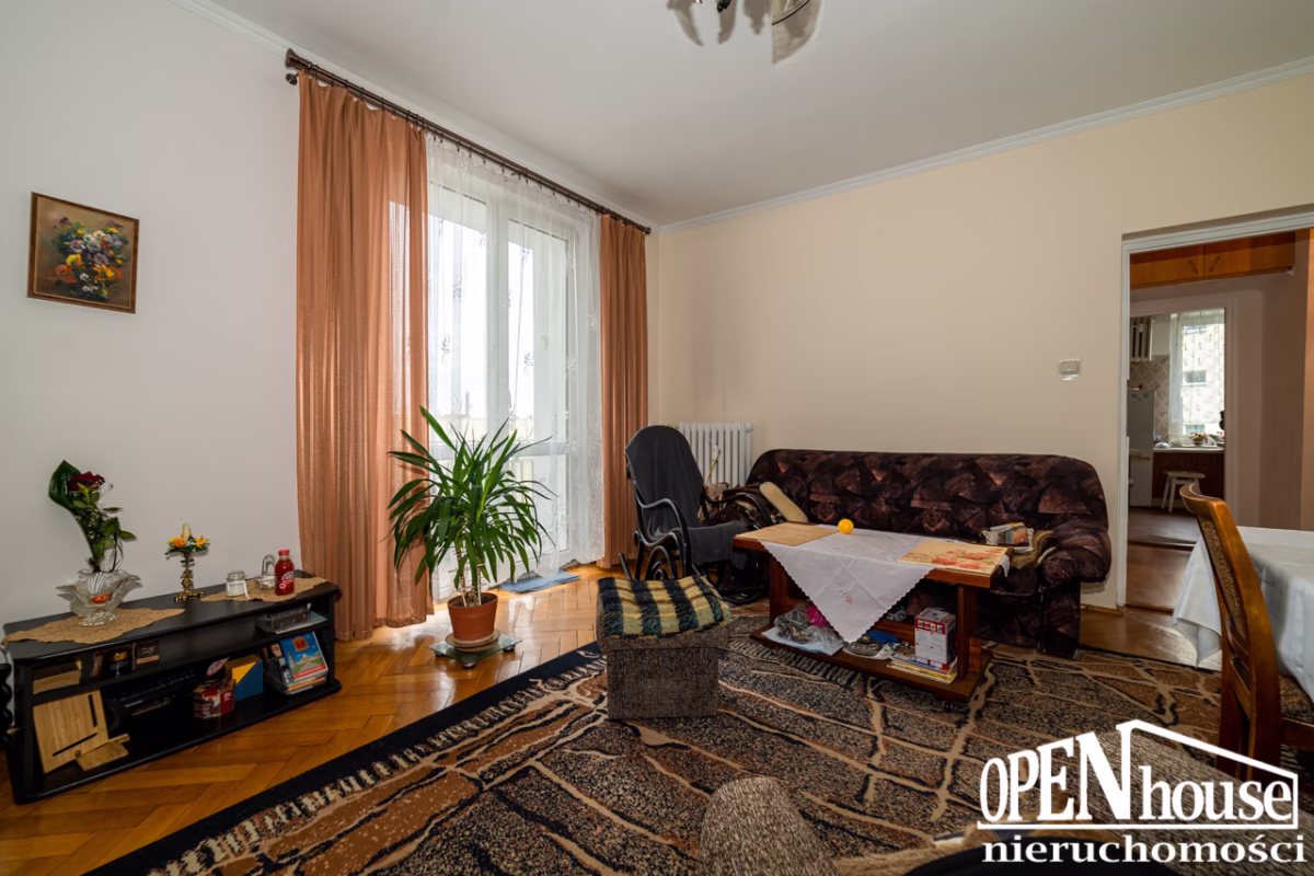 Salon z balkonem – 3-pokojowe mieszkanie na sprzedaż Białogard 1 Maja | Open House Białogard