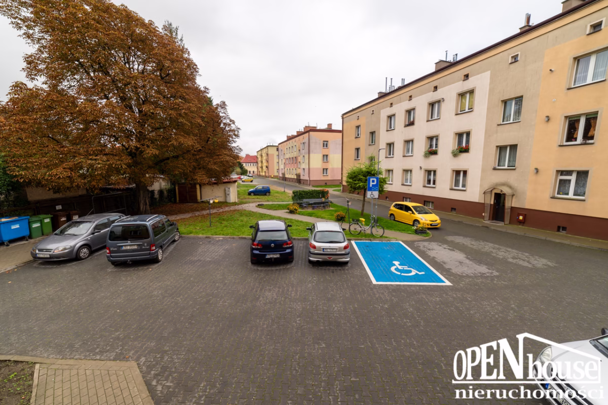 Widok na parking – mieszkanie na sprzedaż Białogard Open House