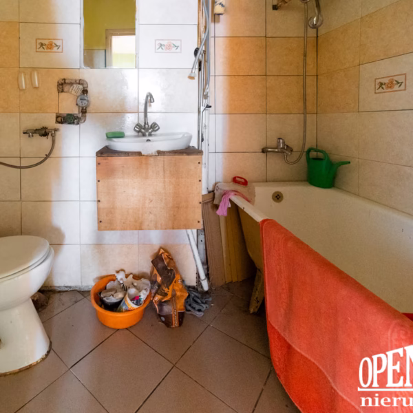 Łazienka z wanną – lokal mieszkalny Tychowo