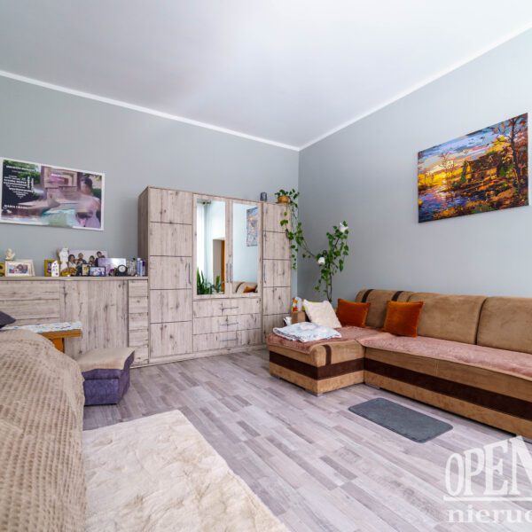 mieszkanie na sprzedaż Białogard Rarwino pokój wysoki parter park dworski