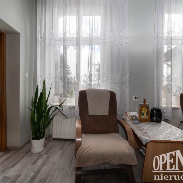 mieszkanie na sprzedaż Białogard Rarwino salon wysoki parter 98,98 m²