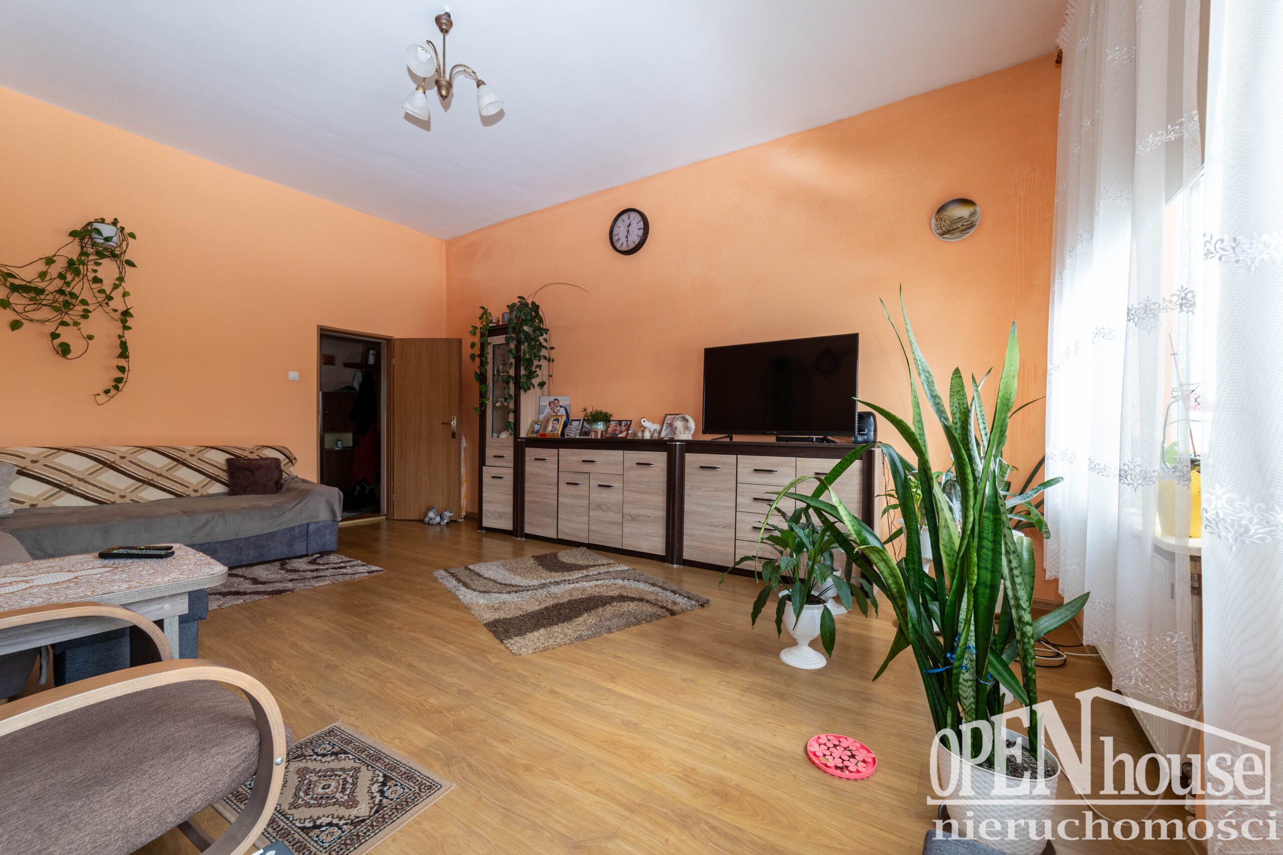 Mieszkanie na sprzedaż Białogard Rarwino 98,98 m² | wysoki parter, park dworski 4 mieszkanie na sprzedaż Białogard Rarwino przestronny pokój 3,17 m wysokości