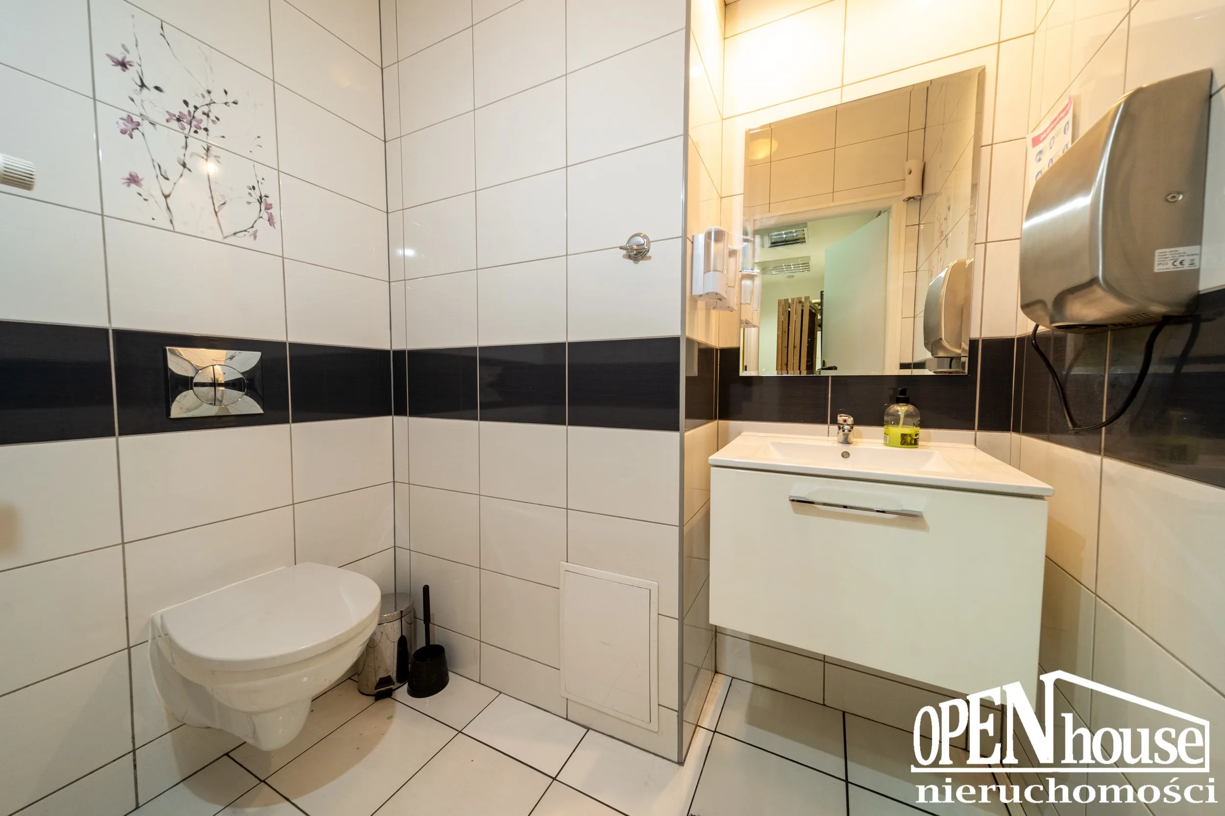 Lokal na sprzedaż Karlino – Plac Jana Pawła II 13 | 64,43 m² 11 Lokal na sprzedaż Karlino – Plac Jana Pawła II 13 | 64,43 m² - obrazek 11